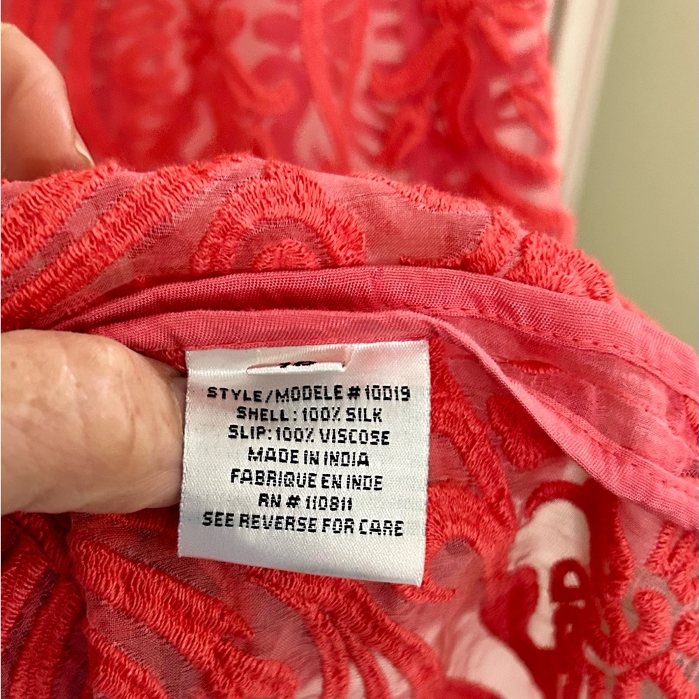 Like new exquisite, filigree embroidered dress size 10 color coral-pinkish - Picture 3 of 13
